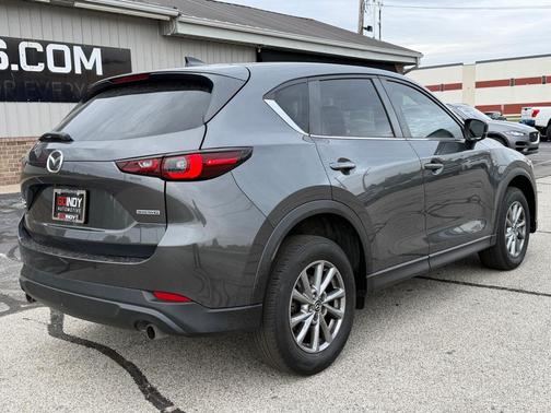 2022 Mazda CX-5 2.5 S Preferred