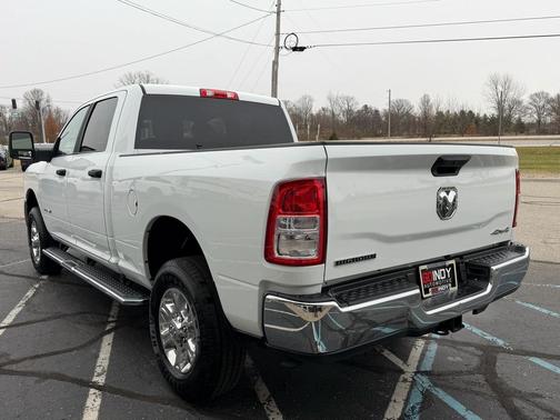 2024 RAM 2500 Big Horn Crew Cab 4x4 6'4' Box