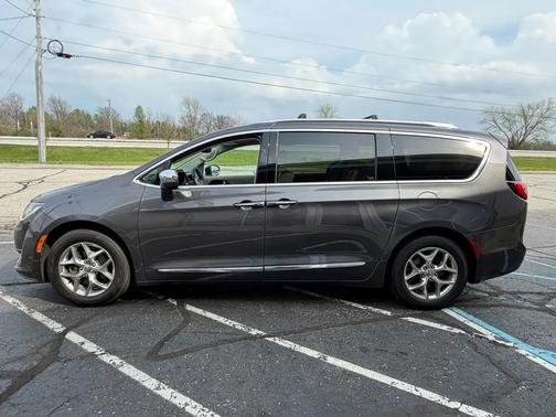 2017 Chrysler Pacifica Limited
