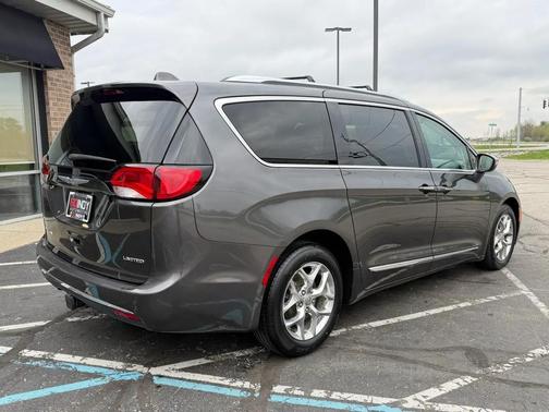 2017 Chrysler Pacifica Limited