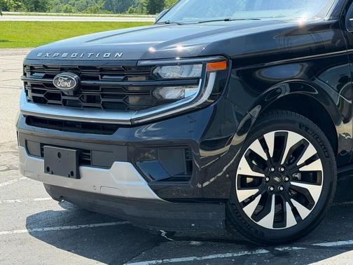 Black 2025 Ford Expedition Max Platinum