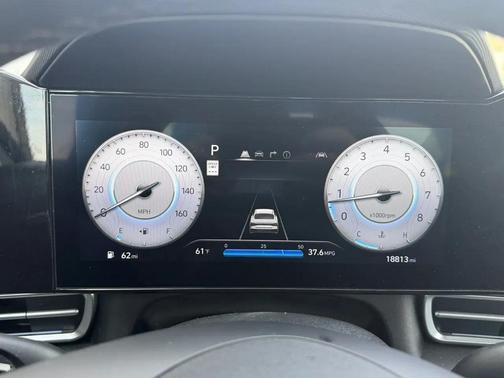 Gray 2025 Hyundai ELANTRA SEL