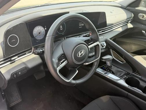 Gray 2025 Hyundai ELANTRA SEL