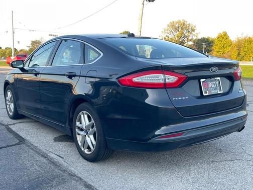 2013 Ford Fusion SE