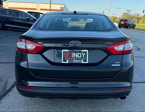 2013 Ford Fusion SE