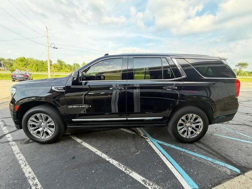 Onyx Black 2022 GMC Yukon Denali