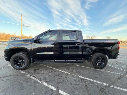 2024 Chevrolet Silverado 1500 Custom Trail Boss