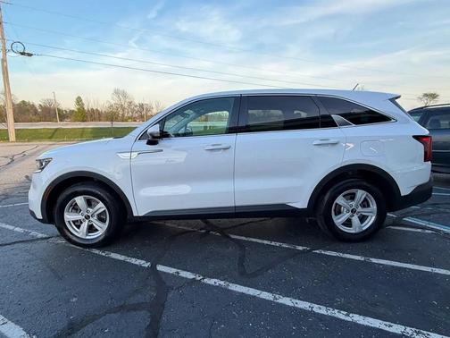2021 Kia Sorento LX