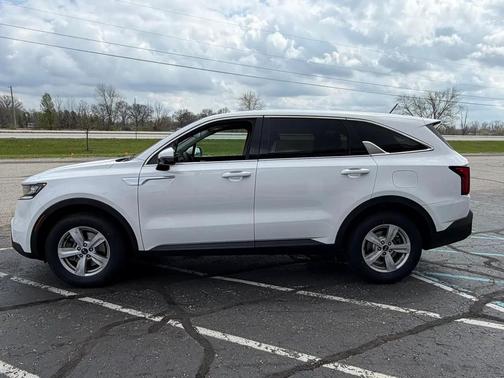 2021 Kia Sorento LX