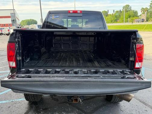 Brilliant Black Crystal Pearlcoat 2016 RAM 2500 Big Horn