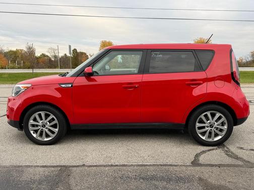 2017 Kia Soul +