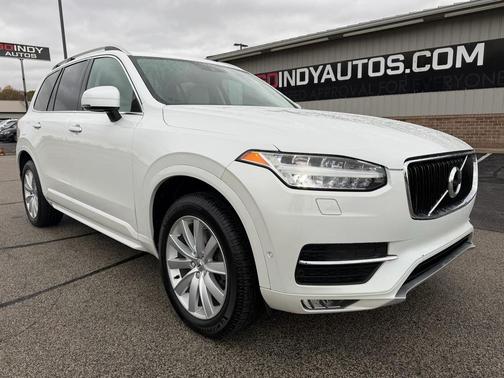 2016 Volvo XC90 T6 Momentum