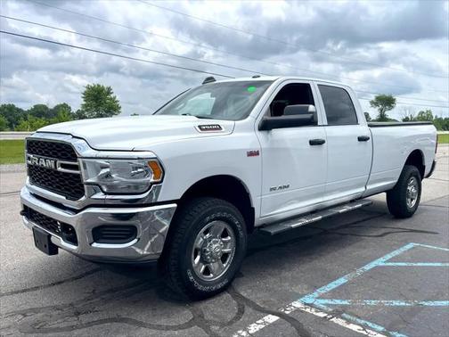 2021 RAM 3500 Tradesman Crew Cab 4x4 8' Box