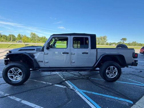 Billet Silver Metallic Clearcoat 2020 Jeep Gladiator Sport S