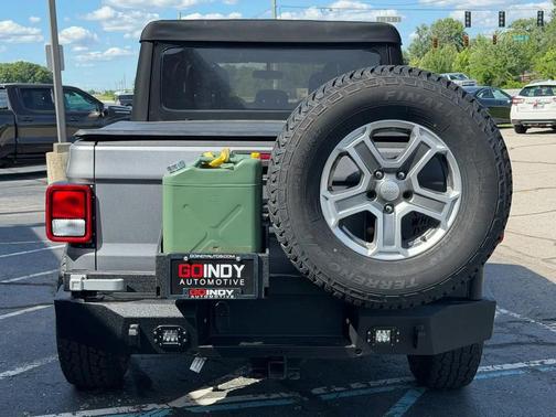 Billet Silver Metallic Clearcoat 2020 Jeep Gladiator Sport S