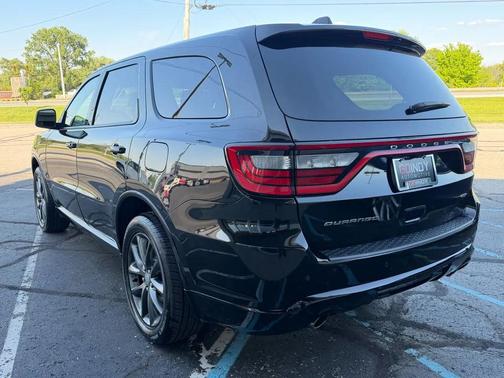 DB Black Crystal Clearcoat 2017 Dodge Durango GT