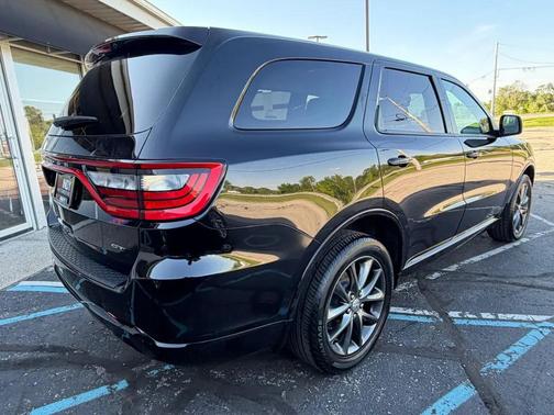 DB Black Crystal Clearcoat 2017 Dodge Durango GT