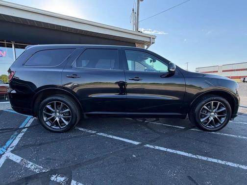 DB Black Crystal Clearcoat 2017 Dodge Durango GT