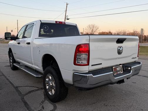 2024 RAM 2500 Big Horn Crew Cab 4x4 6'4' Box