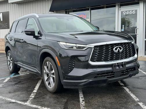 Mineral Black 2024 INFINITI QX60 Luxe