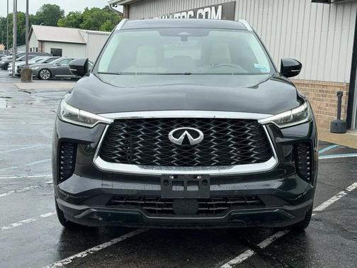 Mineral Black 2024 INFINITI QX60 Luxe