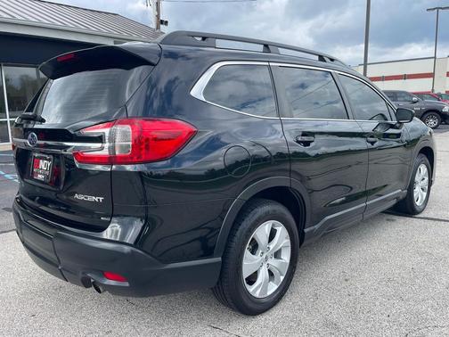2023 Subaru Ascent Base 8-Passenger