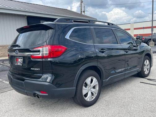 2023 Subaru Ascent Base 8-Passenger
