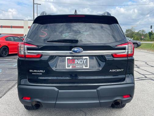 2023 Subaru Ascent Base 8-Passenger
