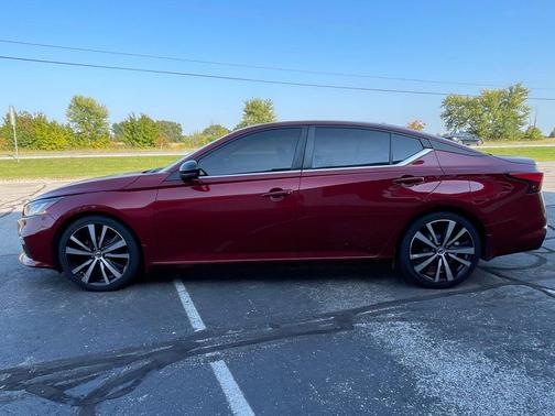 2020 Nissan Altima SR FWD