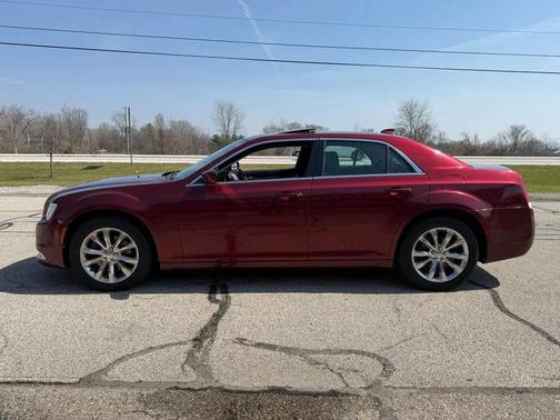 Velvet Red Pearlcoat 2016 Chrysler 300 Limited