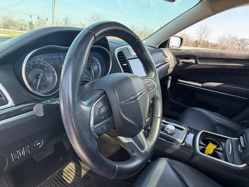 Velvet Red Pearlcoat 2016 Chrysler 300 Limited