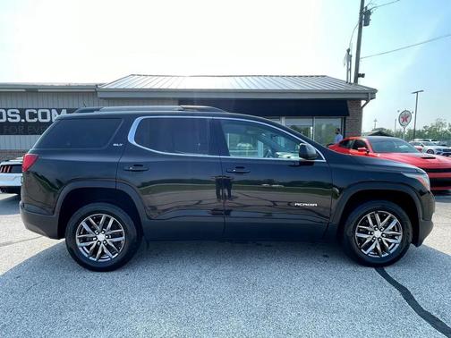 2017 GMC Acadia SLT-1