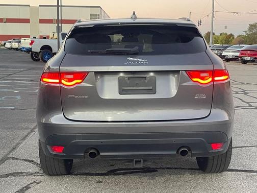 2018 Jaguar F-PACE 25t Prestige