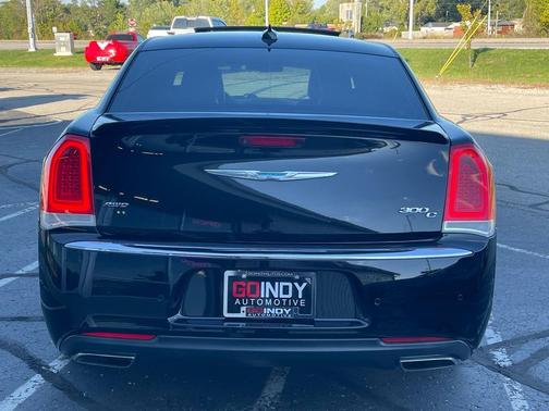 2017 Chrysler 300C Base