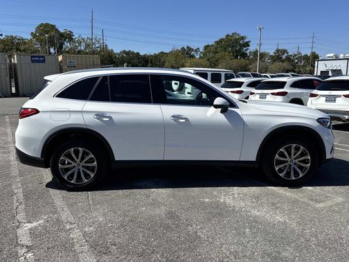 2024 Mercedes-Benz GLC 300 4MATIC