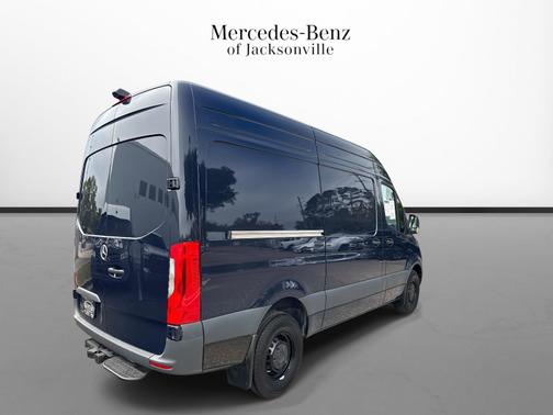 2024 Mercedes-Benz Sprinter 2500 