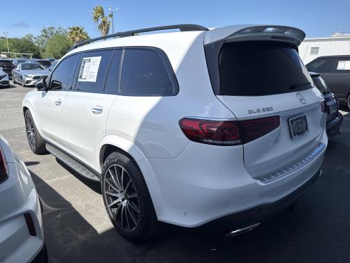 Polar White 2023 Mercedes-Benz GLS 580