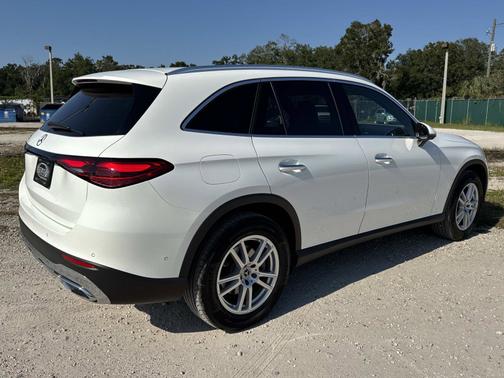 2025 Mercedes-Benz GLC 300 Base