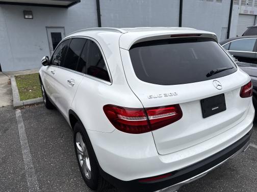 2018 Mercedes-Benz GLC 300 