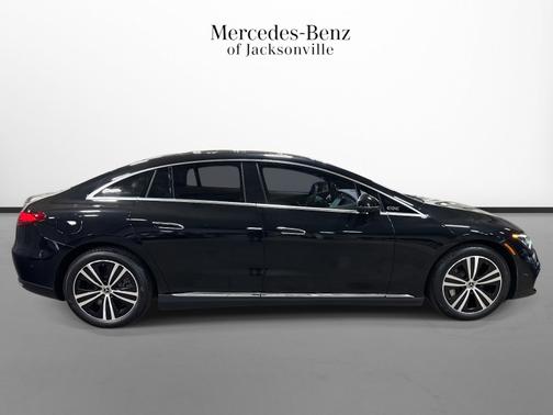 Obsidian Black Metallic 2023 Mercedes-Benz EQE 500