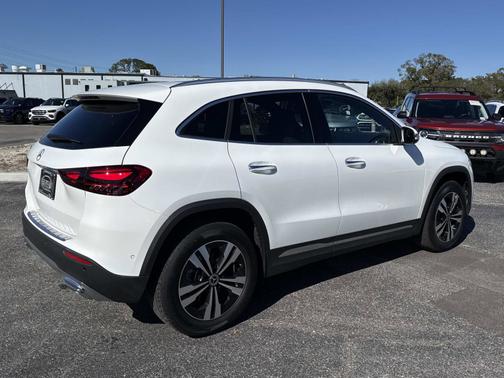 2025 Mercedes-Benz GLA 250 Base