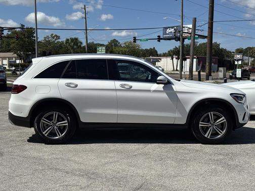 2022 Mercedes-Benz GLC 300 4MATIC