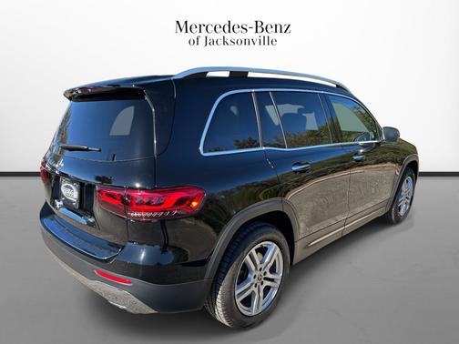 Night Black 2023 Mercedes-Benz GLB 250