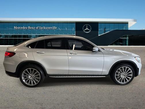2020 Mercedes-Benz GLC 300 