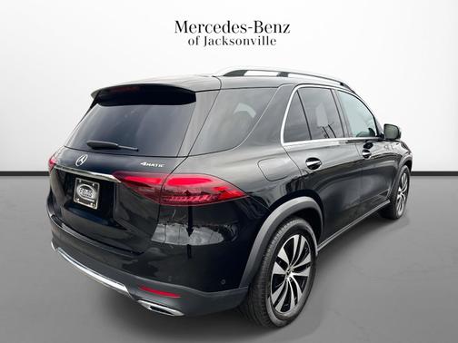 Black 2025 Mercedes-Benz GLE 350