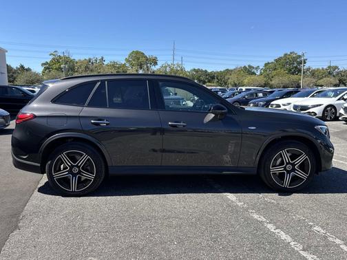 2025 Mercedes-Benz GLC 350e Base