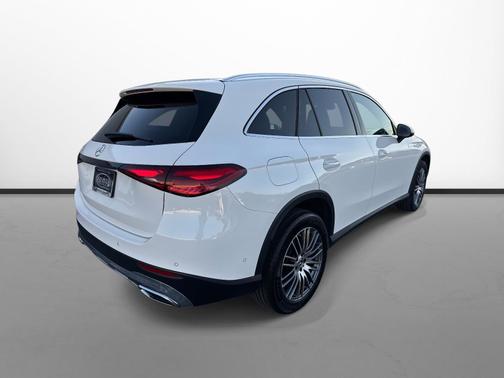 2025 Mercedes-Benz GLC 300 