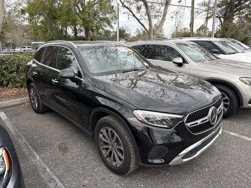 2025 Mercedes-Benz GLC 300 