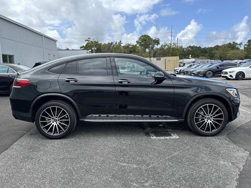 2023 Mercedes-Benz GLC 300