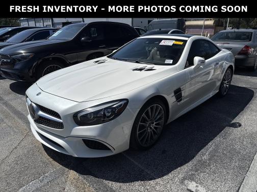 Diamond White 2018 Mercedes-Benz SL 550 Base